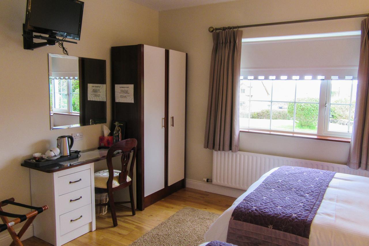 Doonshean View Bed And Breakfast ディングル エクステリア 写真